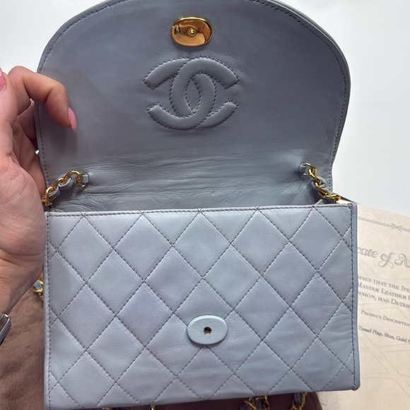 Vintage Chanel Tassel Flap - Picture 3 of 4